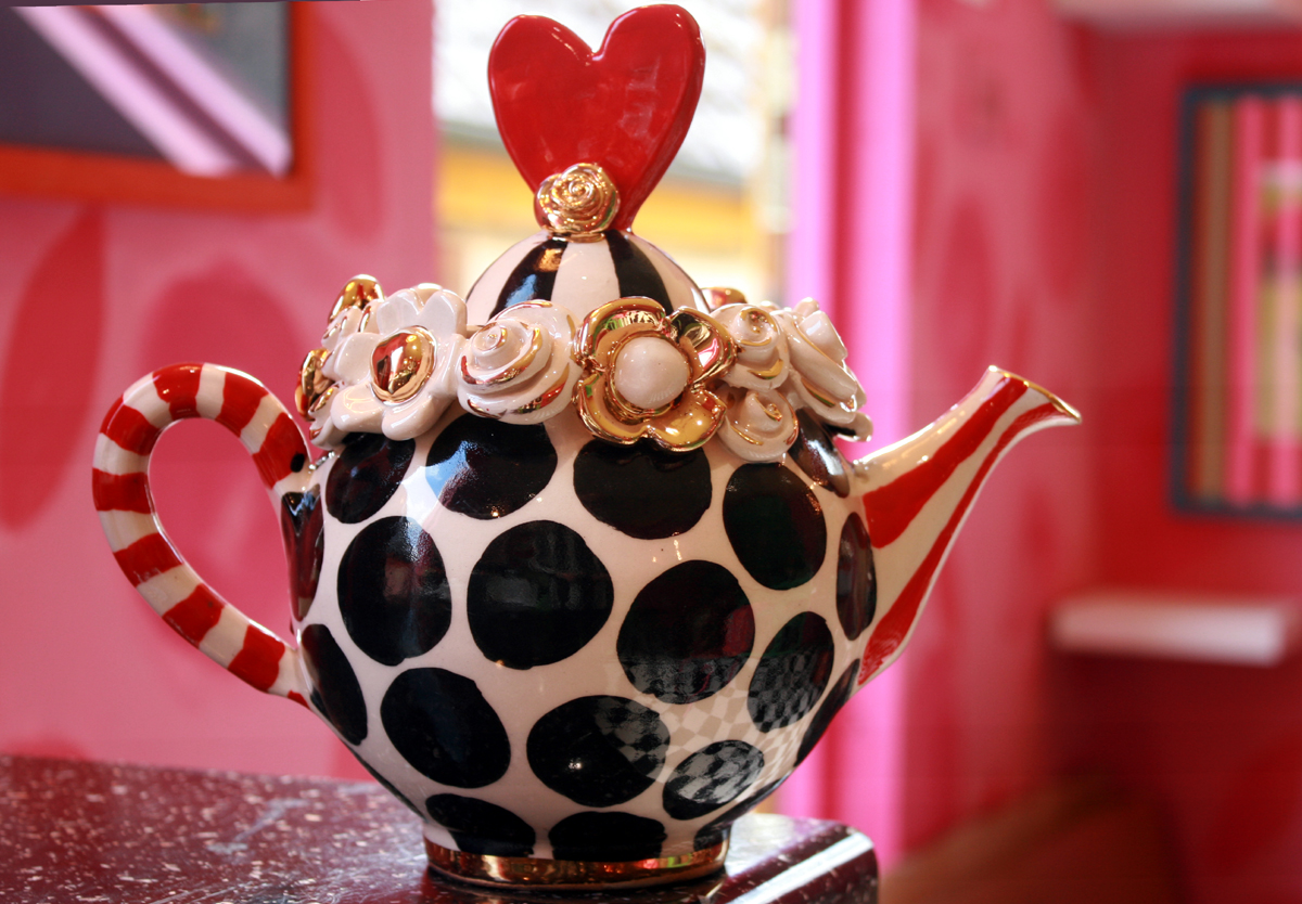 Tiny Multiflower Encrusted Teapot in “Cat in the Hat” – Mary Rose